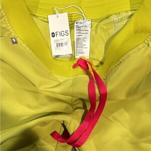 Yellow jogger figs scrubs new with tags missed return window